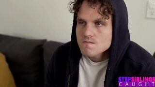 Khloe Kapri can't Get Stepdad's Knob So This sweetheart Pounces Opportunity to Screw Stepbro Instead - S17:E2