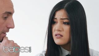 CHICKS - Slutty Playgirl Kendra Spade Turns Her Therapy Session Into A Wild Fuckfest With Her Doctor