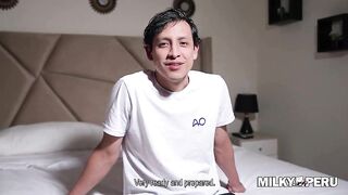 Fan does a "SIX SEVEN" to Nicki Power big boobs