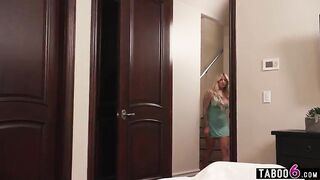 Curvy MILF stepmom golden-haired Taylor Wild turns to stepson for sex