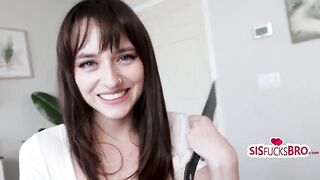 Is This Weird Stepsis? Cum On My Face And We’ll See!