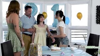 Teen Gets Welcomed Into Stepfamily With Group Screw