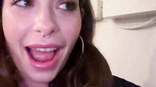 Bar bath sex With YaelTriplex