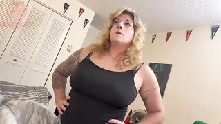Slutty Stepmom Sucks And Fucks Idle Stepson After Seeing His Morning Wood