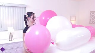 Carly Kiss Camgirl Balloon Show 4K