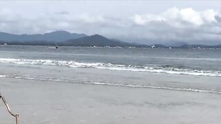 Ejaculation in a milf's asshole on a public beach