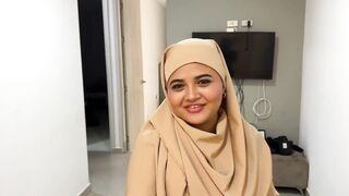 My stepbrother's visit ends with silly Muslim sweethearts giving blowjobs