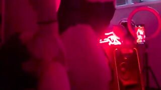 MILF Craves To Get The Booty Of A Glamorous Golden-haired , Fuck Ass And Weenie