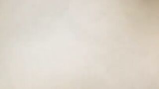 Belle algérienne big butt baise avec sen copain dans la voiture