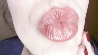 Kiss asmr