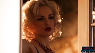 Hot MILF golden-haired Carissa White hot posing in lingerie