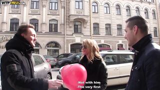 Steamy pickup screw with a smutty-minded blondie