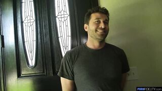 Sarah Bella is enjoying during the time that cheating on her partner, cuz that ramrod feels so banging worthwhile