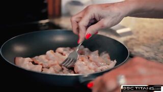 BBC Hotwife GILF DP Group Sex Screwed by Black Bull Rods