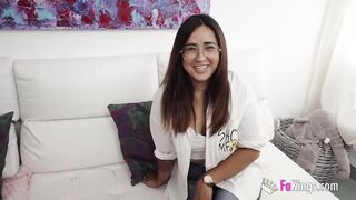 Only at FAKings: That Honey desperately needs a dong up her booty!