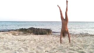 Hot Couple at the beach, sex in public