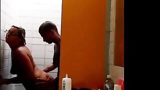 Hidden camera: My stepmom didn't await to take a wang bigger than her husband in her wide open ass I filled her ...