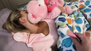 Daddy checks on daughter before dinner and bangs her taut vagina with a creampie