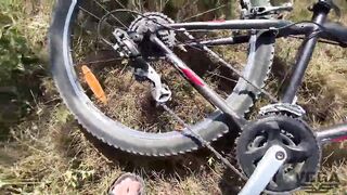 I FIXED HER BIKE FOR A QUICK FUCK