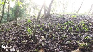 Vacation Jungle Sex - Lewd Couple Bang On Hiking Trail And Almost Get Caught