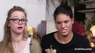 Holly & Cataleya Zeigen Uns, Wie Heißer Gal-on-Cutie-Sex Aussieht