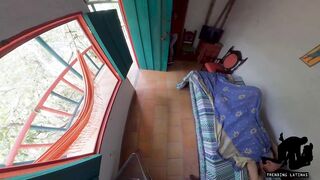 Maid bangs a tourist from the hostel