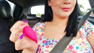 Control my twat in the Mall until my squirt PLEASE!!!