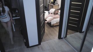 Daughter Has Meaty Orgasm When Spying Daddy Bangs Mom