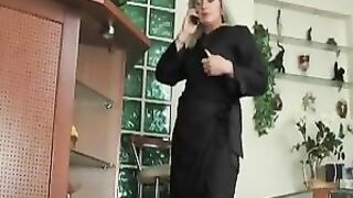 mother I'd like to fuck seduces youthful hunk