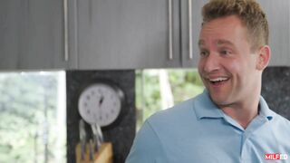 Rachael Cavalli is a smashing golden-haired schlong teaser who likes to have hardcore sex on the bed