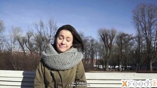 XFeeds - Actress is enticed by a director