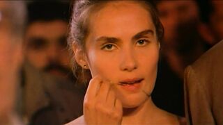 Nude Dancing - Francais