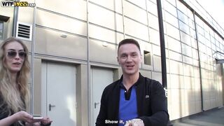 Hawt gal all in nature's garb and willing to screw