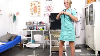 Youthful doctor widening her pink snatch