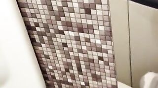 Public games in Plane turn me on and I masturbate in flight - gal selfie