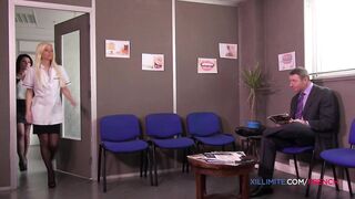 French big melons MILF Julie Valmont