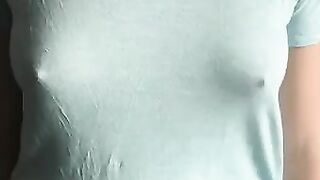 No Bra Bouncing Small Tits,Hard Nipps, Elisabel Suin Boobs 32A Big Ass