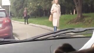 Car Dickflash for Sexy Golden-Haired on Street