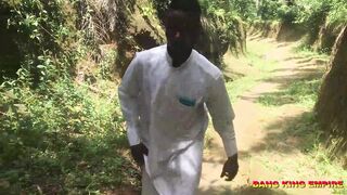 AS A SON OF A POPULAR MILLIONAIRE, I BANGED AN AFRICAN VILLAGE HOTTY ON THE VILLAGE ROADS AND I ENJOYED HER MOIST VAGINA (FULL CLIP ON XVIDEO RED)