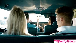 MyFamilyPies - Sneaky Screw Fest on Family Vacation Part 1 S3:E6