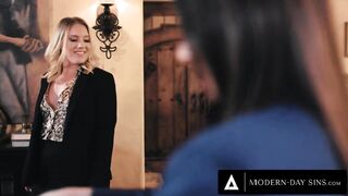 MODERN-DAY SINS - Cuckquean Watches Her Bi Hotwife RayVeness Fuck Her Big Ramrod Intern