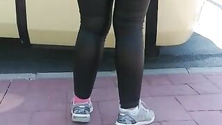 (Public BUS) Risky Amateur oral pleasure from a Stranger!! (Banging SEXY)