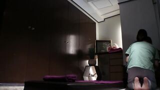 Married woman is about to get a full body massage and a admirable bang, until she cums