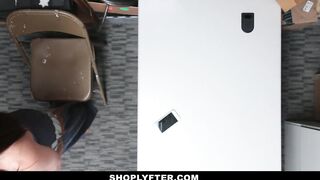 Shoplyfter - Teen Drilled By Cop In Butt