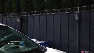 Her Big Naturals Win Him Back