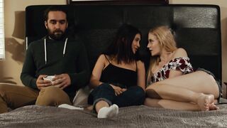 - Hot girls Jane & Emma enjoying a 3-some together