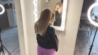 Came To The Neighbor For Quick Sex While The Man Is Not At Home.