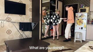 The MILF didn't put on her panties and enticed a young guy with a exposed vagina