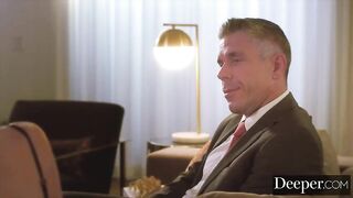 Pleasant golden-haired playgirl, Jessie looks like Kiara and likes to have rough sex with married studs