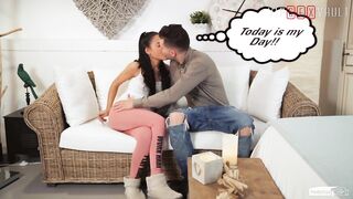 Porndoe Pedia - Virgin Teen Apolonia Lapiedra Has Sex For The first Time